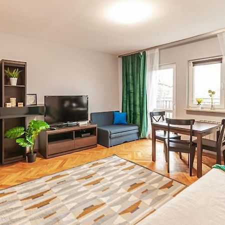 Superapart Woloska 40 Warsaw Ngoại thất bức ảnh