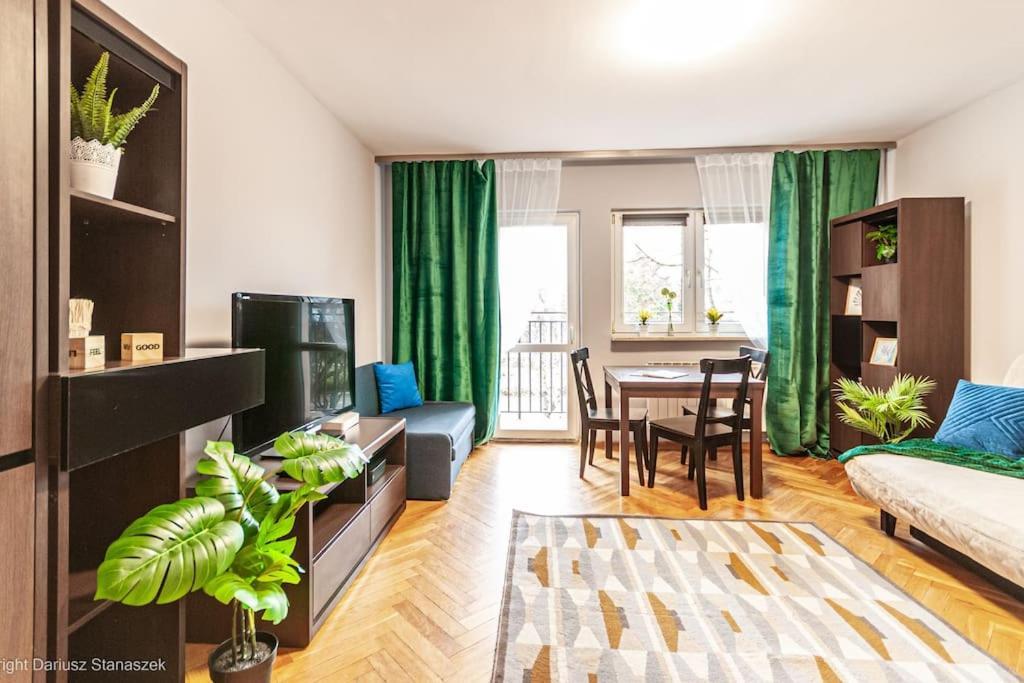 Superapart Woloska 40 Warsaw Ngoại thất bức ảnh